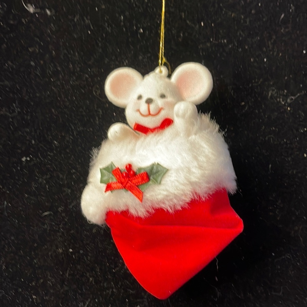 Avon Vintage peekaboo mouse collectible ornament